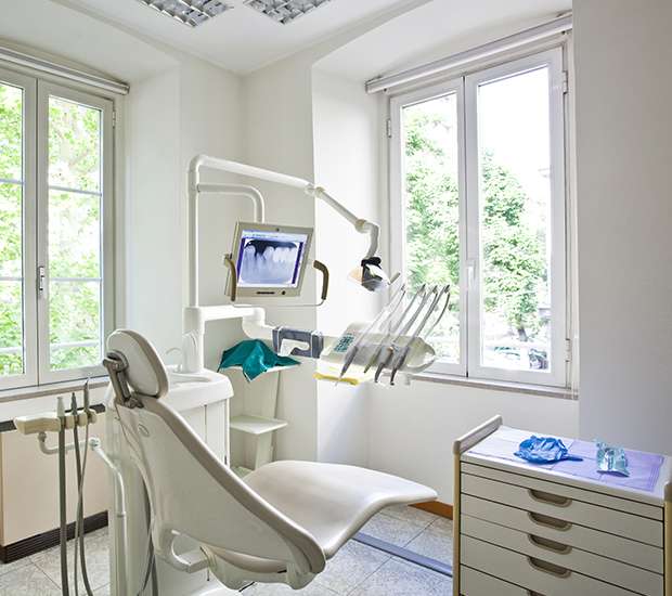 About Us | Cosmetic Dental Care of Santa Monica - Dentist Santa Monica, CA 90404 | (310) 570-2011