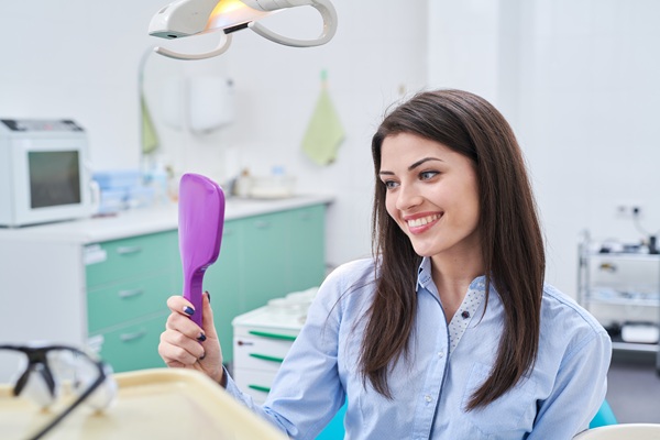 How A Restorative Dentist Can Help Give You A New Smile